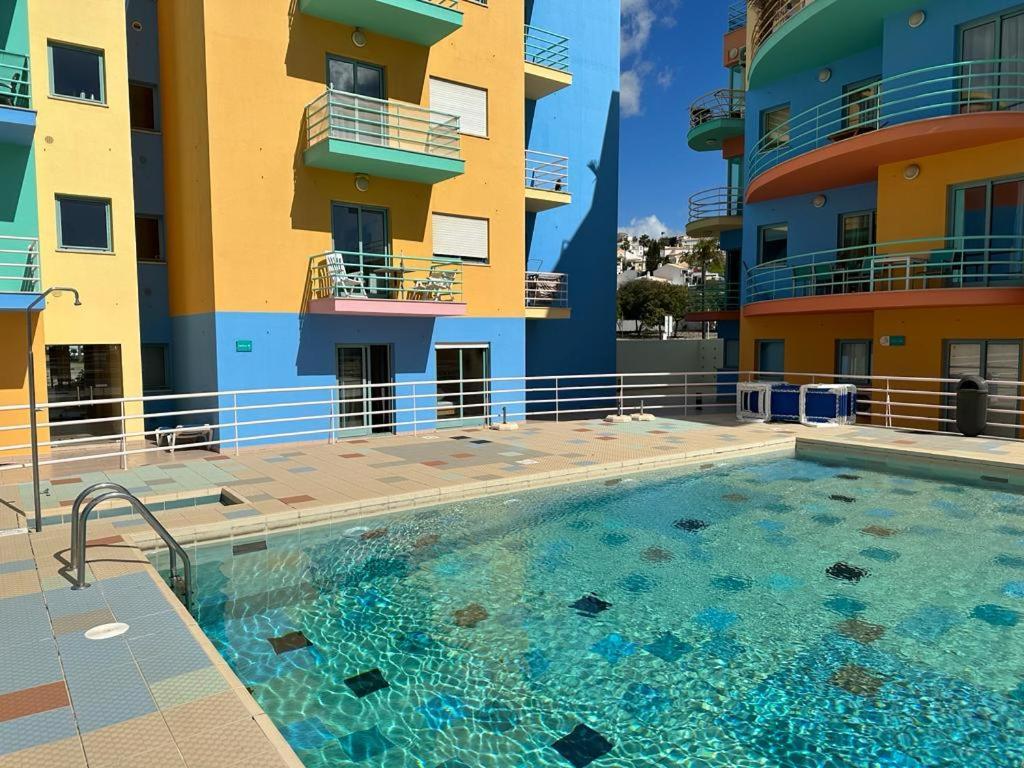 Marina De Albufeira T1 Ate 2 Pax Ou T2 Ate 6 Pax Com Piscina E Vista Marina Apartment Exterior photo
